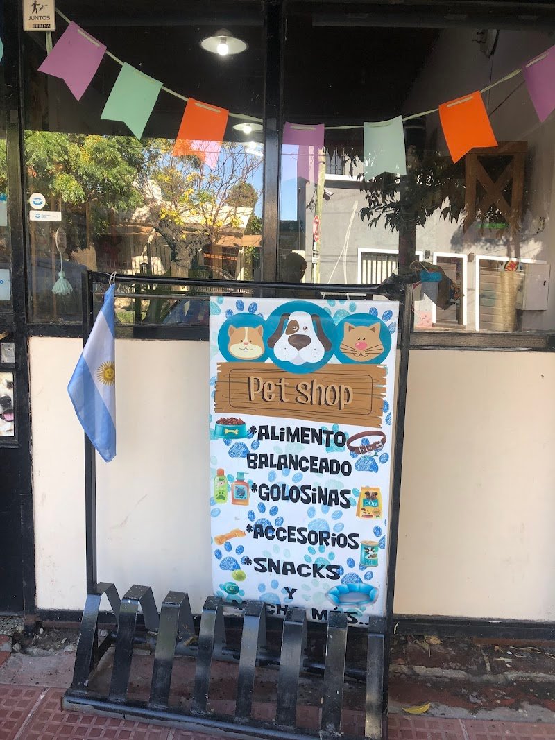 Peluquería canina y pet shop de pelos y burbujas