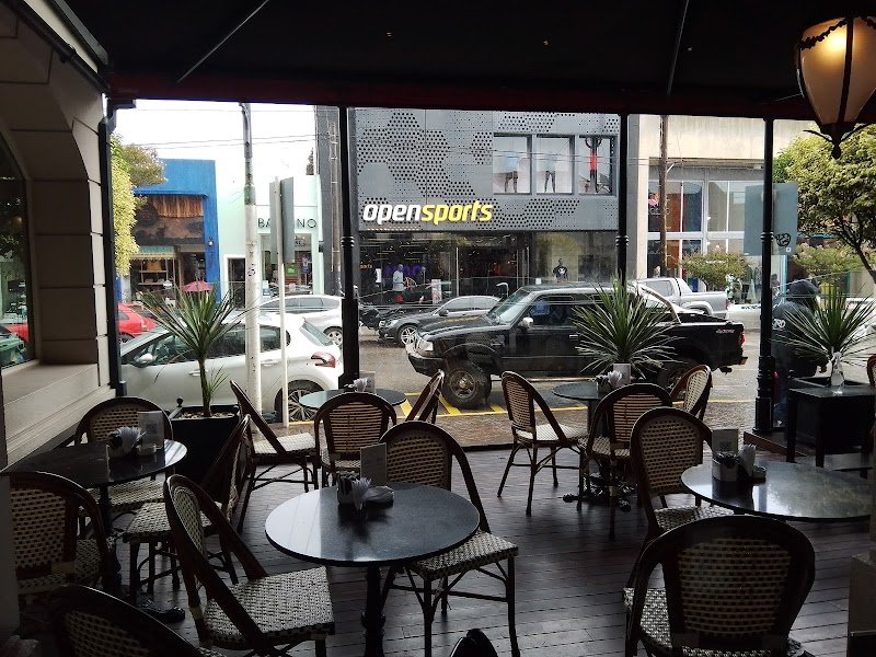 L'Époque Bistro