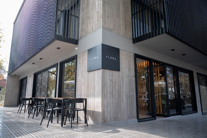 FLORA - Brunch & Café & Bar