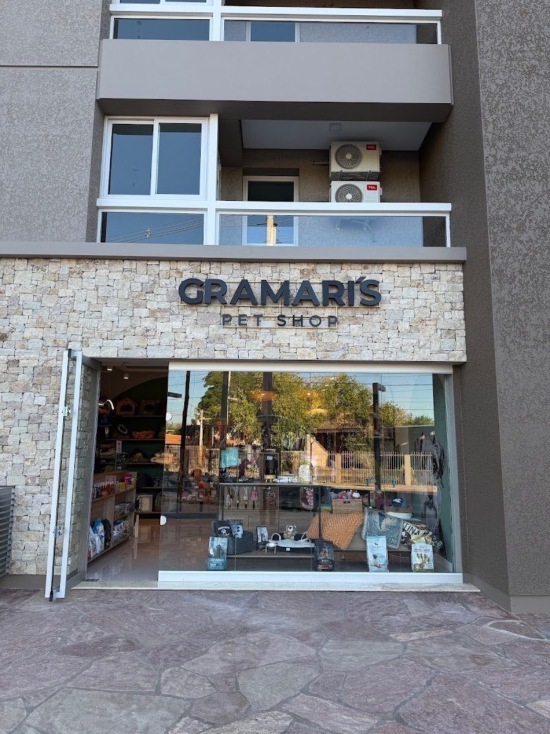 Gramari’s Pet Shop