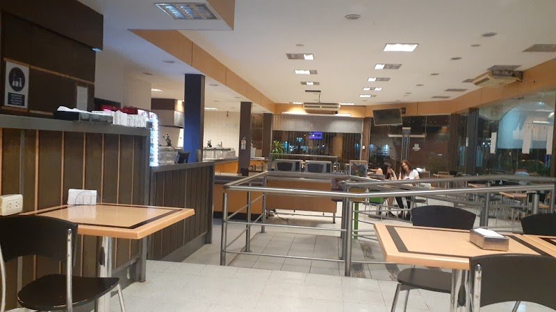 Patio De Comidas Mayor