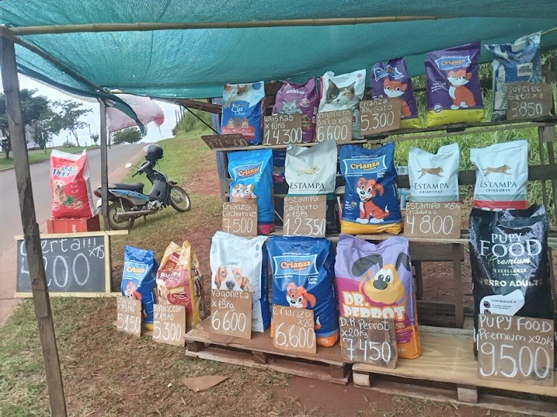 Pet food store "toretto"